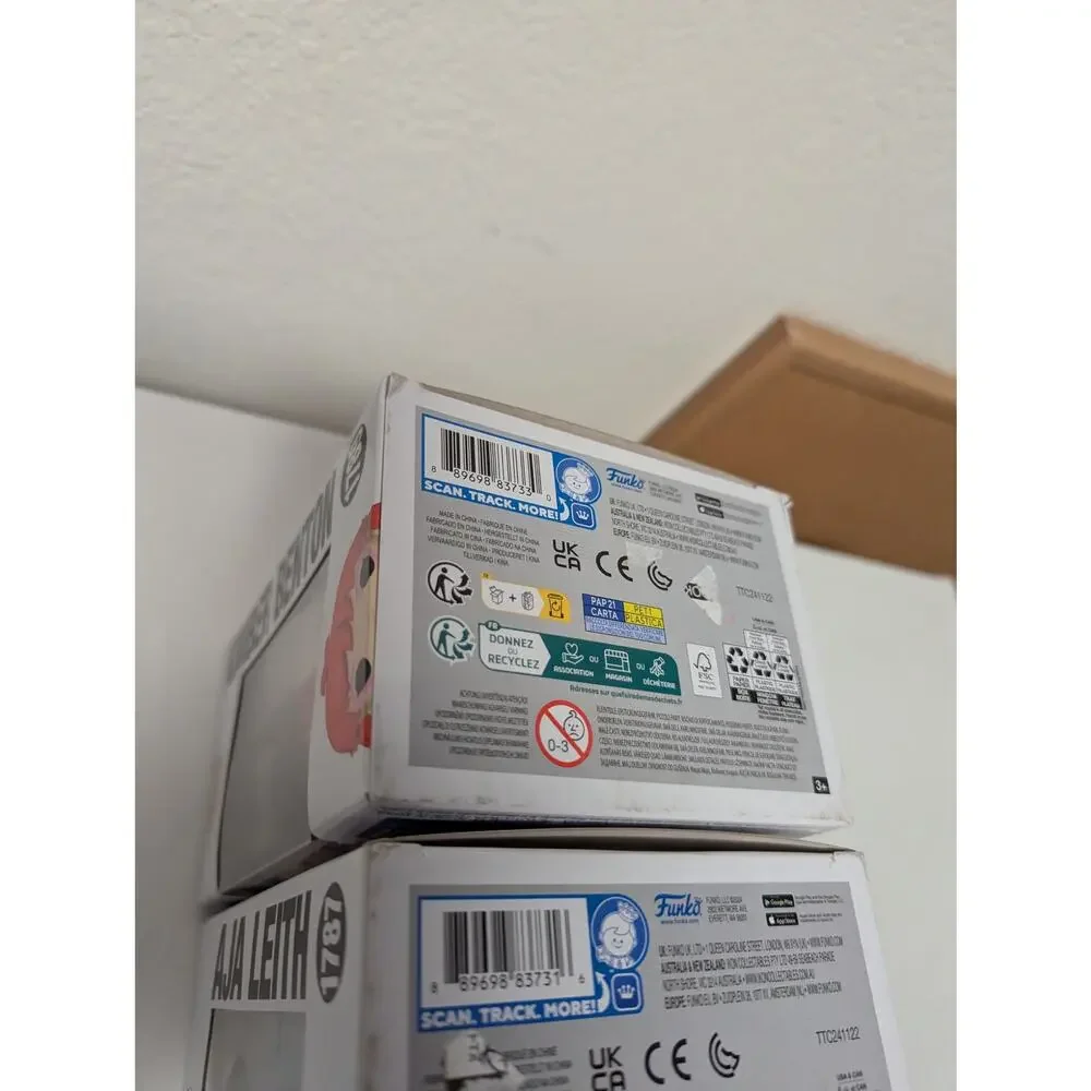 Funko Pop Jem and the Holograms Aja Leith 1787 Kimber Benton 1789 figures in box